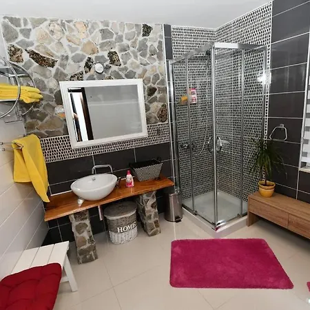 Vila Nana * Sinj
